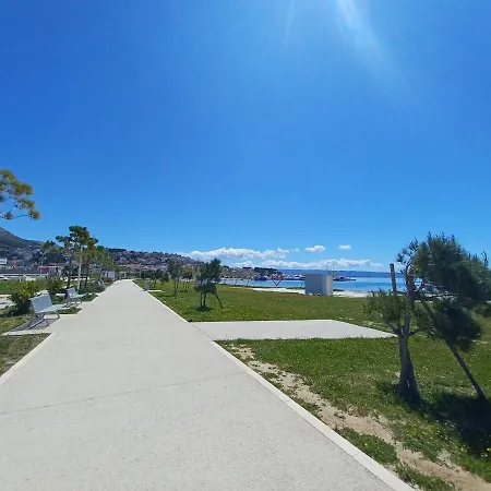 Ladoni - #new#big#spacious#large Garden Apartment