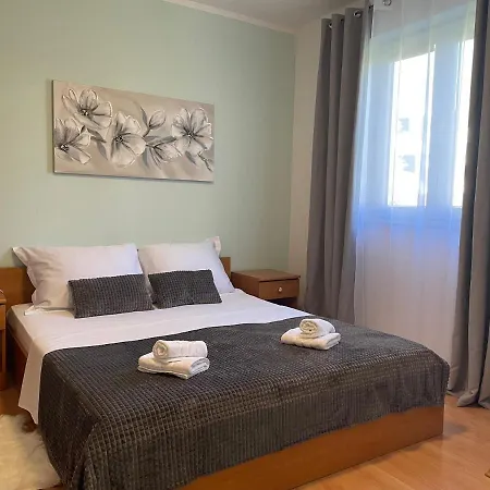 Apartment Ladoni - #new#big#spacious#large Garden Podstrana