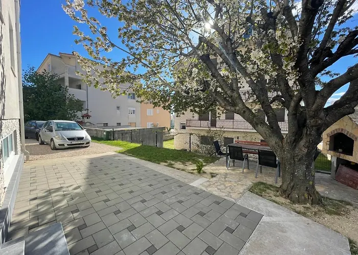 Ladoni - #new#big#spacious#large Garden Appartement